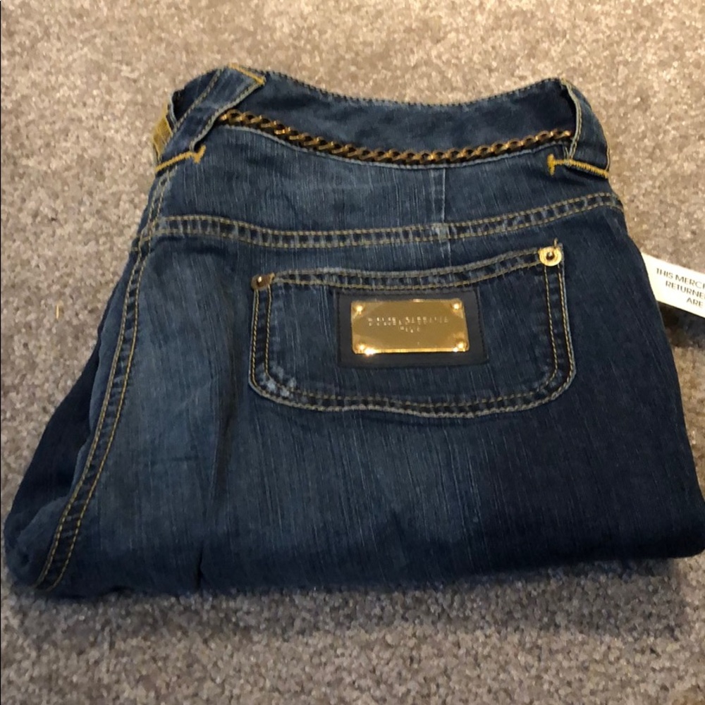 DOLCE & GABBANA Crop Jeans with metal plate NWT’s